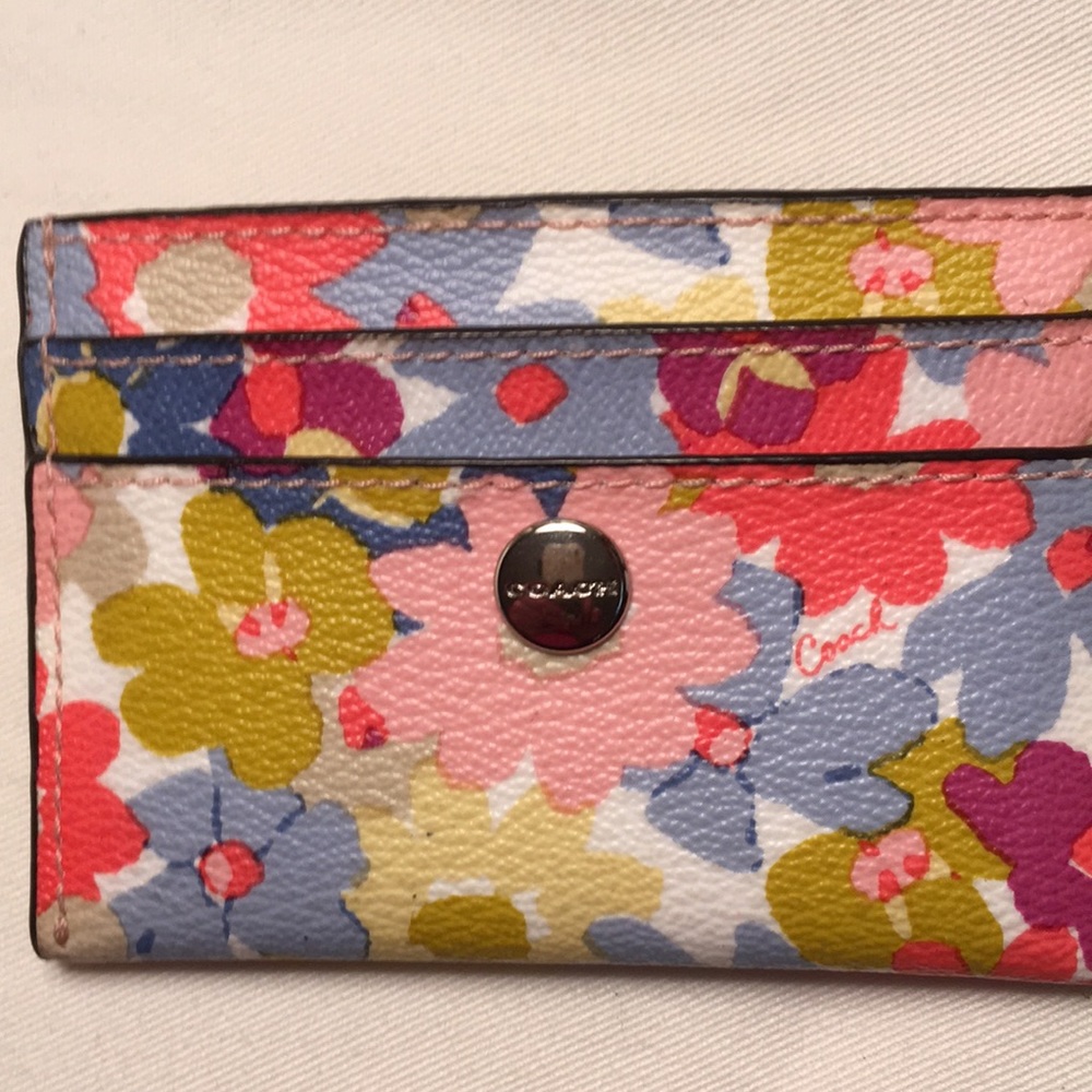 Coach floral 4 slot card case
